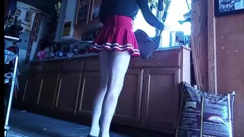 cheerleader_crossdresser online show from May 11, 6:49 pm