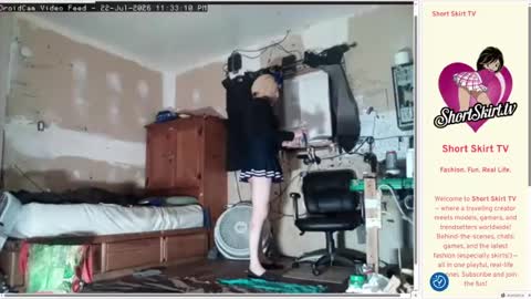 cheerleader_crossdresser online show from July 23, 6:33 am
