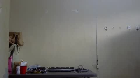 chelly4u69 online show from September 14, 6:04 am