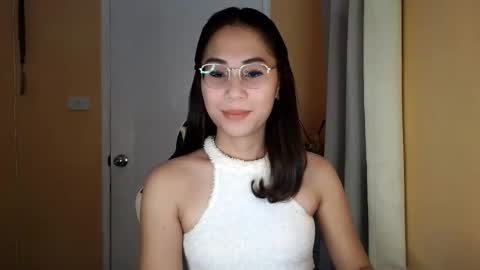 chelly4u69 online show from March 30, 1:49 am