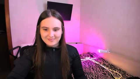 Chelsy  Luxe  online show from July 25, 10:35 am