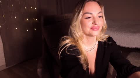 CherryBomb online show from December 27, 3:20 am