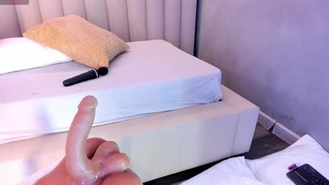 C H E R R Y  online show from April 14, 11:57 am