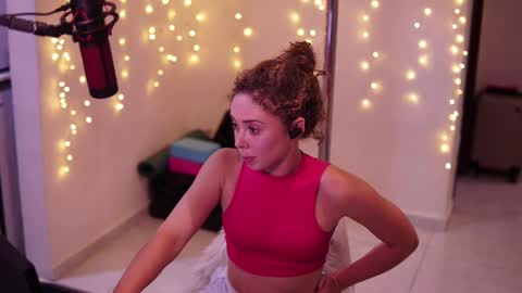 Cherry Adams online show from March 5, 9:15 pm