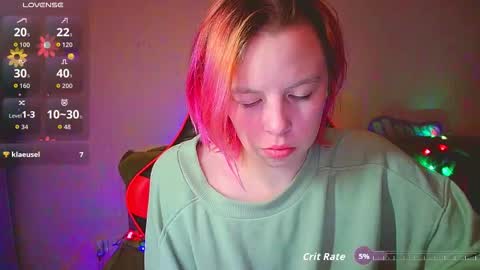 Snapshot of cherrybaby_0 chatting on September 29, 9:58 pm cherrybaby_0 online show from September 29, 9:58 pm