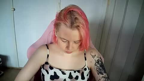cherrybaby_0 online show from June 9, 1:00 pm