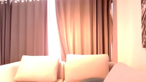 Anna online show from February 8, 1:58 pm