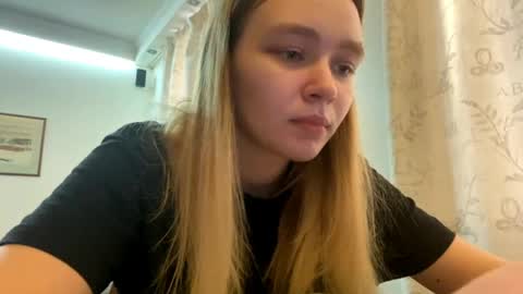 Lei online show from March 28, 8:27 am