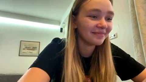 Lei online show from April 9, 1:50 pm