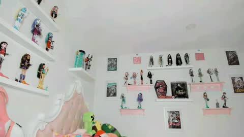 cherrycute666 online show from May 8, 1:22 am