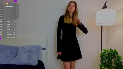 Loise online show from March 12, 5:16 pm