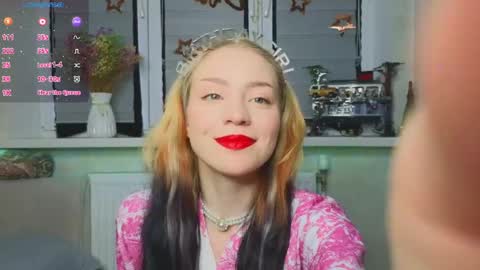 Lysia online show from June 5, 4:12 pm