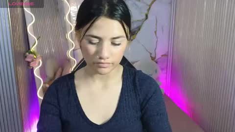 Chiara  online show from April 21, 7:10 pm