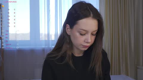 Nicole online show from October 1, 5:06 am