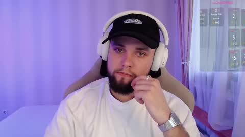 Mark online show from November 12, 8:49 am