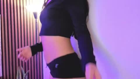 chloe_bluee_ online show from April 30, 5:51 pm
