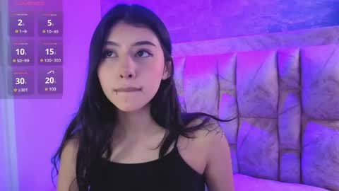 chloe_bluee_ online show from June 9, 11:32 am
