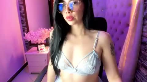 Chloe online show from July 30, 12:06 pm