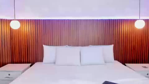 chloe_durand_ online show from September 19, 8:23 pm