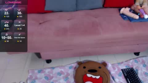 Chloe online show from December 5, 11:23 pm