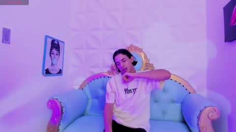 chloe online show from November 21, 9:57 pm