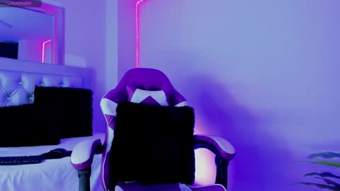 chloe_jacksonn online show from September 22, 10:58 pm