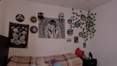 chloe_kisses online show from September 26, 11:29 am