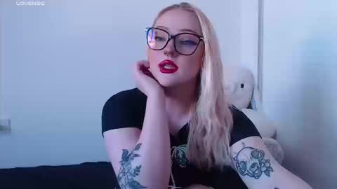 Chloe Levine online show from September 12, 9:06 pm