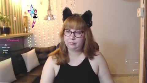 chloe_prg online show from November 21, 1:09 pm