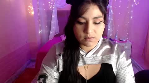 chloe_smith5 online show from September 17, 1:58 pm