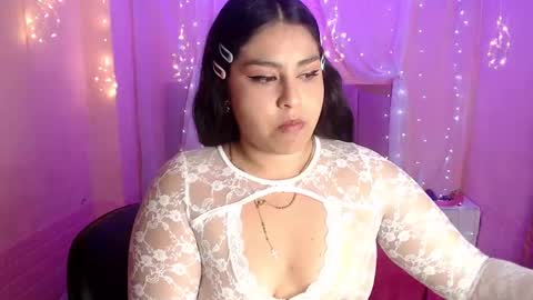 chloe_smith5 online show from September 20, 5:05 pm