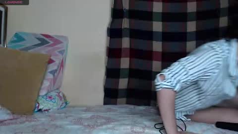 Snapshot of chloe_vahos chatting on March 12, 6:53 pm Chloe  online show from March 12, 6:53 pm