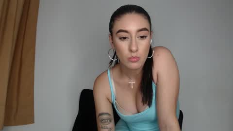 Snapshot of chloe_vahos chatting on September 29, 12:09 am Chloe  online show from September 29, 12:09 am