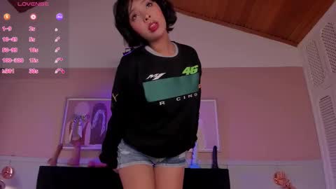   online show from February 20, 4:42 pm