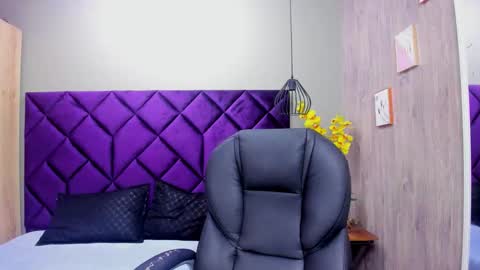 Snapshot of chloecampbell03 chatting on October 3, 1:19 pm chloecampbell03 online show from October 3, 1:19 pm