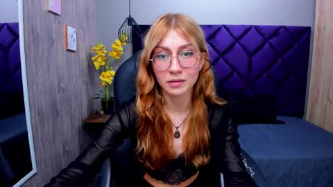 Snapshot of chloecampbell03 chatting on September 30, 6:40 pm chloecampbell03 online show from September 30, 6:40 pm