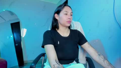 ChloeeThompson online show from October 2, 2:43 am