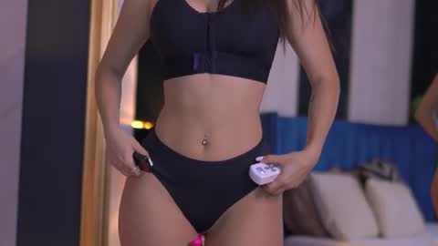 Chloe online show from July 29, 6:52 pm
