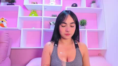 Chloe online show from December 2, 11:41 am