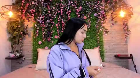 Chloe online show from December 17, 1:12 am