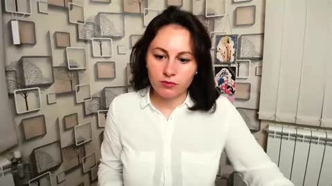 Chloe online show from October 19, 10:31 am