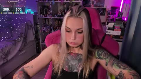 ChloeKohaku online show from November 26, 4:21 am