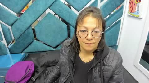 chloerose__ online show from June 21, 1:45 am