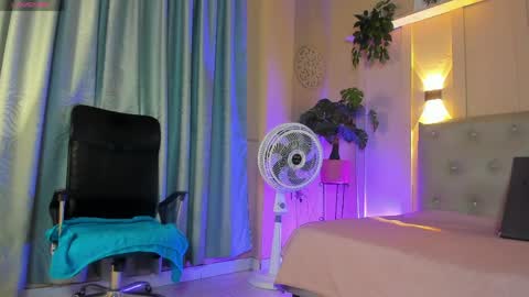 Chloe rosse online show from April 3, 1:12 am