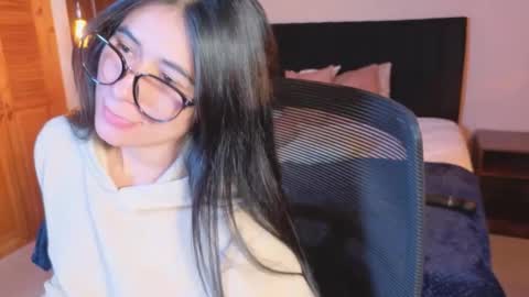 ChloeTurner  online show from February 27, 9:18 pm