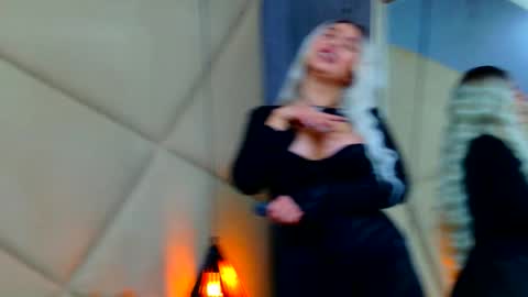 Chloe Vee online show from February 4, 6:50 am