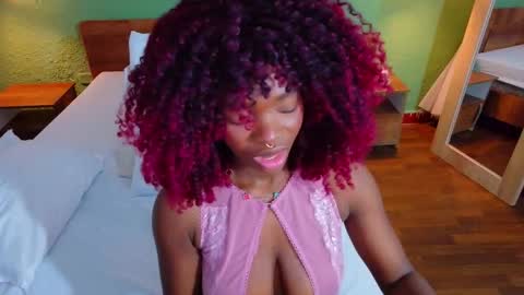 Snapshot of choco_goddess_ chatting on October 6, 1:29 pm Camila Love online show from October 6, 1:29 pm