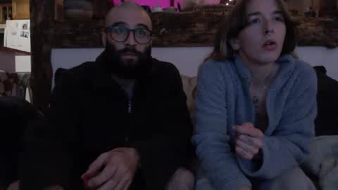 Snapshot of chocobear89 chatting on December 4, 12:02 am chocobear89 online show from December 4, 12:02 am