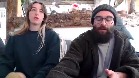 Snapshot of chocobear89 chatting on February 23, 2:04 pm chocobear89 online show from February 23, 2:04 pm