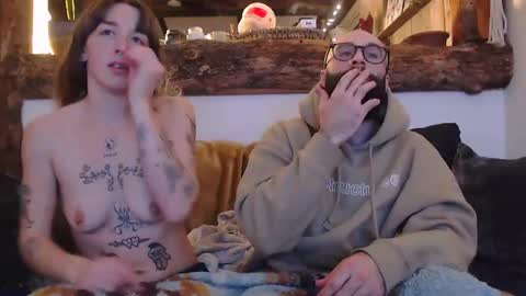 Snapshot of chocobear89 chatting on January 10, 12:49 am chocobear89 online show from January 10, 12:49 am